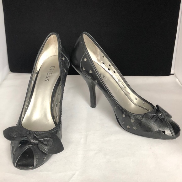 GUESS Heart Pumps - Picture 3 of 5